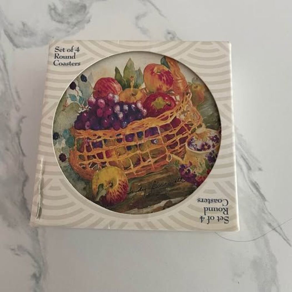 Vintage fruit basket Set of 4 Round Coasters